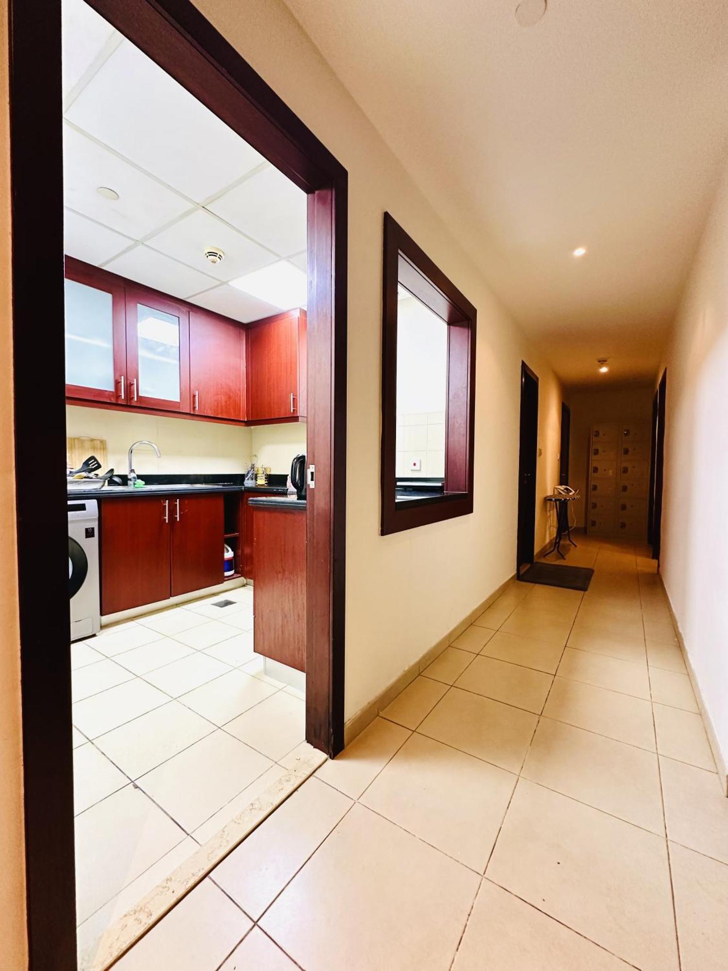 The Aero Hostel Dubai Ngoại thất bức ảnh