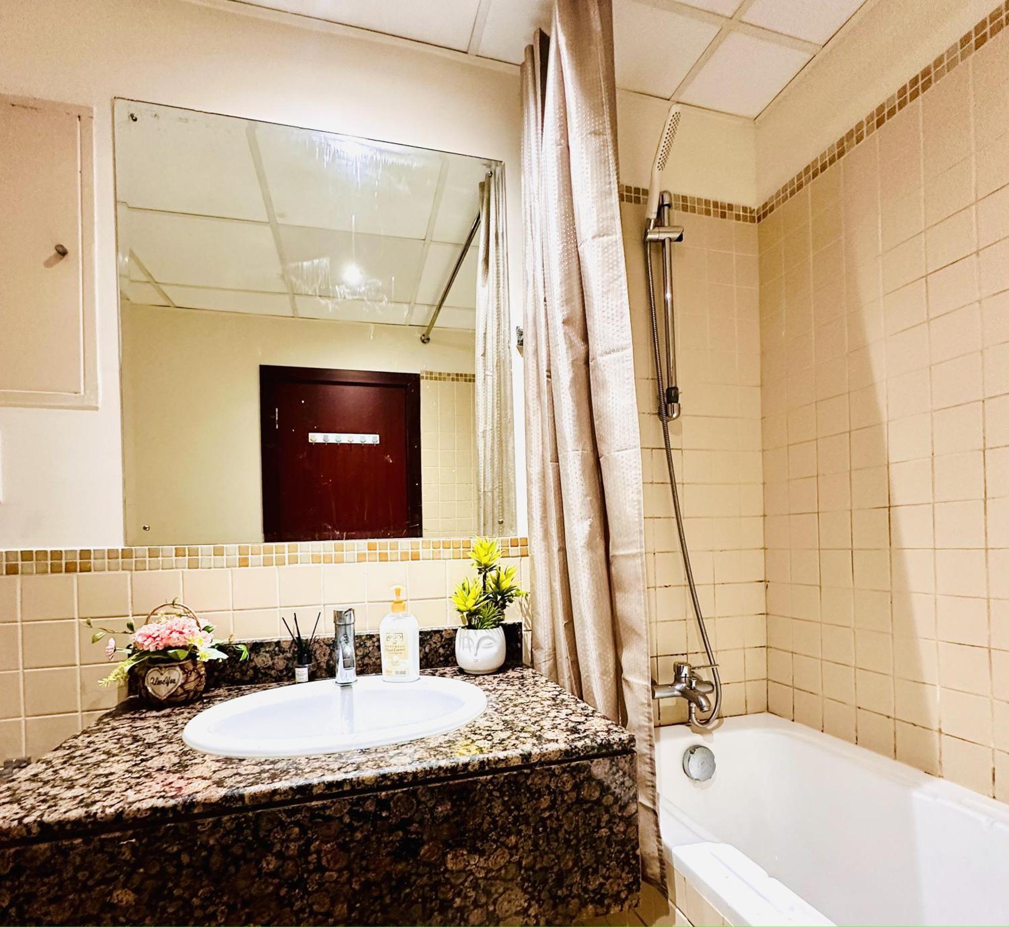 The Aero Hostel Dubai Ngoại thất bức ảnh
